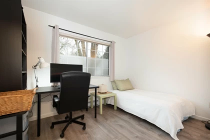Hallway Photo of 10 815 Tobruck Avenue, North Vancouver, BC