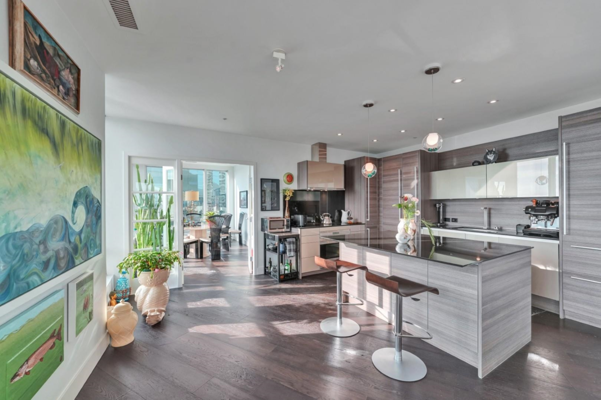 Family Room Photo of 2106 989 Nelson Street, Vancouver, BC