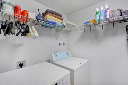 Hot Tub / Spa Photo of 2106 989 Nelson Street, Vancouver, BC