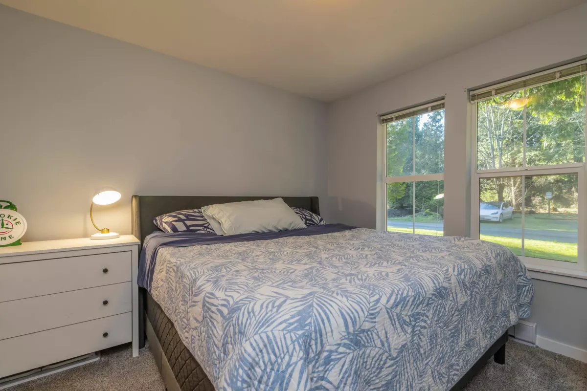 Primary Bathroom Photo of 1818 Tree House Trail, Lindell Beach, BC