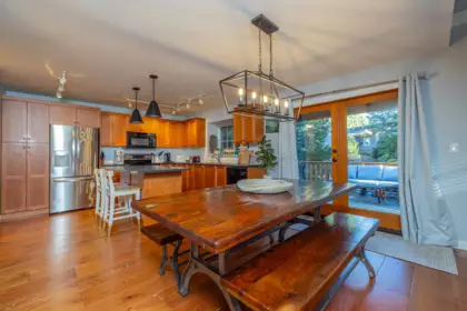 Kitchen Island Photo of 1818 Tree House Trail, Lindell Beach, BC