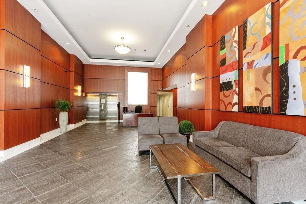 Family Room Photo of 2107 188 E Esplanade, North Vancouver, BC