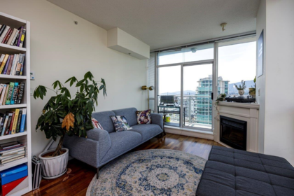 Loft / Bonus Room Photo of 2107 188 E Esplanade, North Vancouver, BC