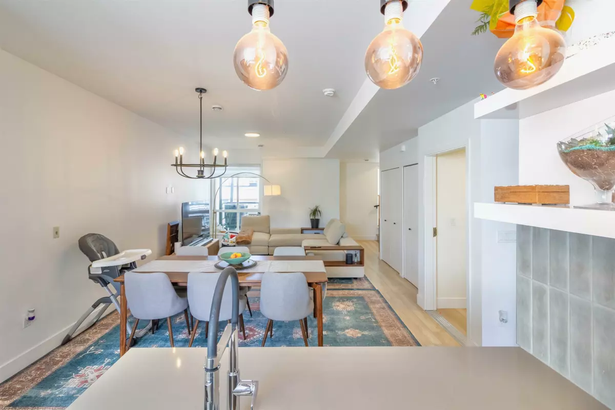 Breakfast Nook Photo of 31 18855 72 Avenue, Surrey, BC
