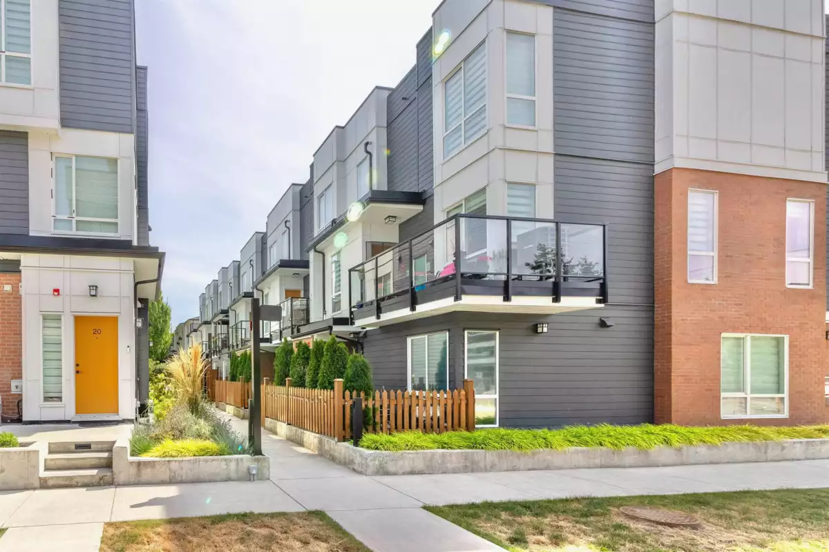 Exterior Front Photo of 31 18855 72 Avenue, Surrey, BC
