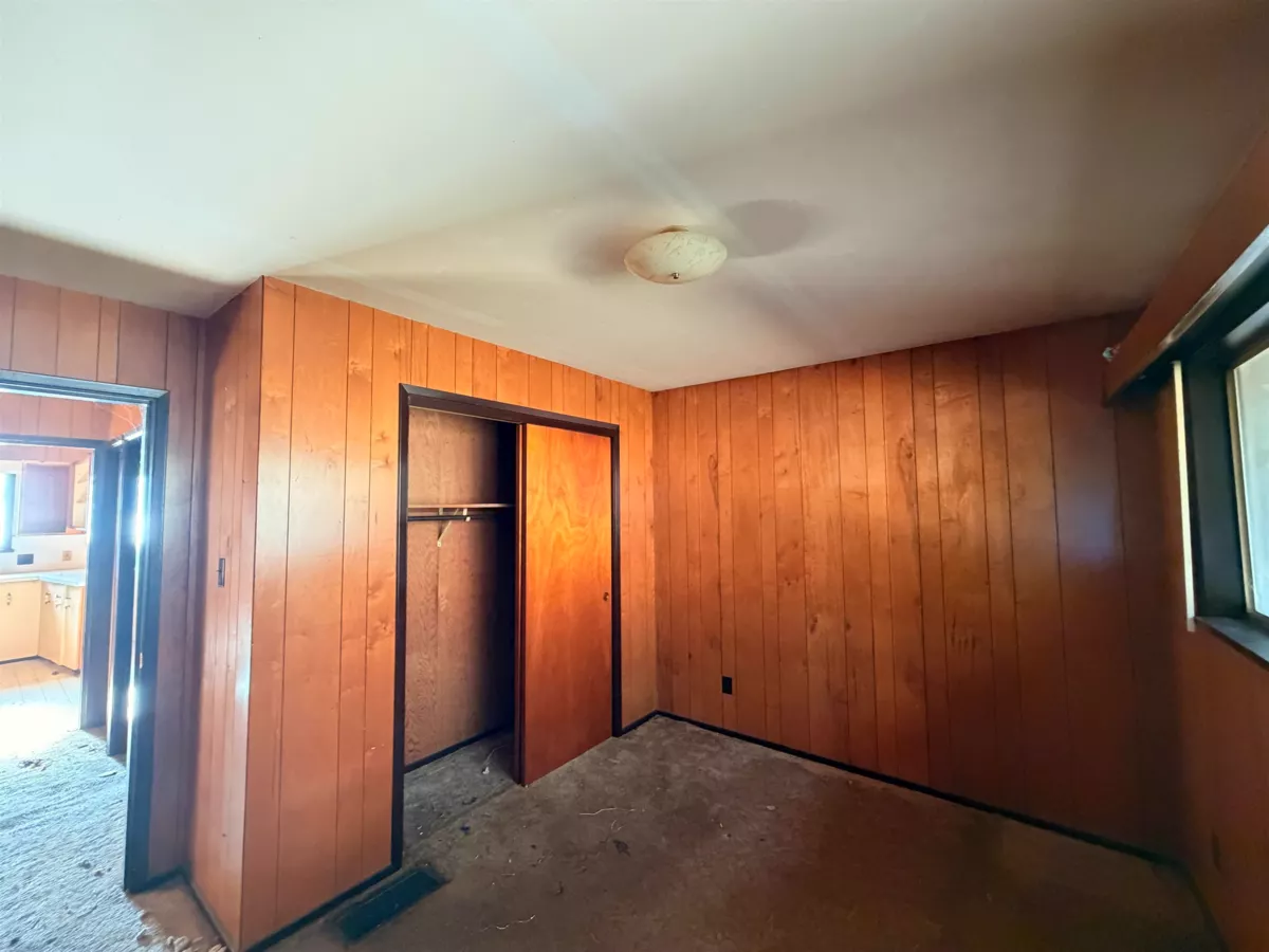 Family Room Photo of 8131 Redrooffs Road, Halfmoon Bay, BC