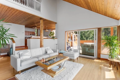 Breakfast Nook Photo of 270 Mountain Drive, Lions Bay, BC