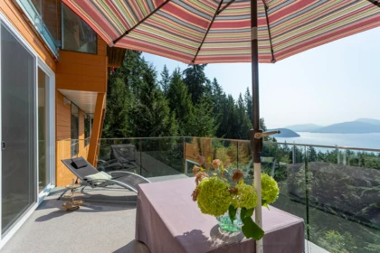 Garage Interior Photo of 270 Mountain Drive, Lions Bay, BC