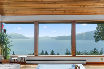 Kitchen Island Photo of 270 Mountain Drive, Lions Bay, BC