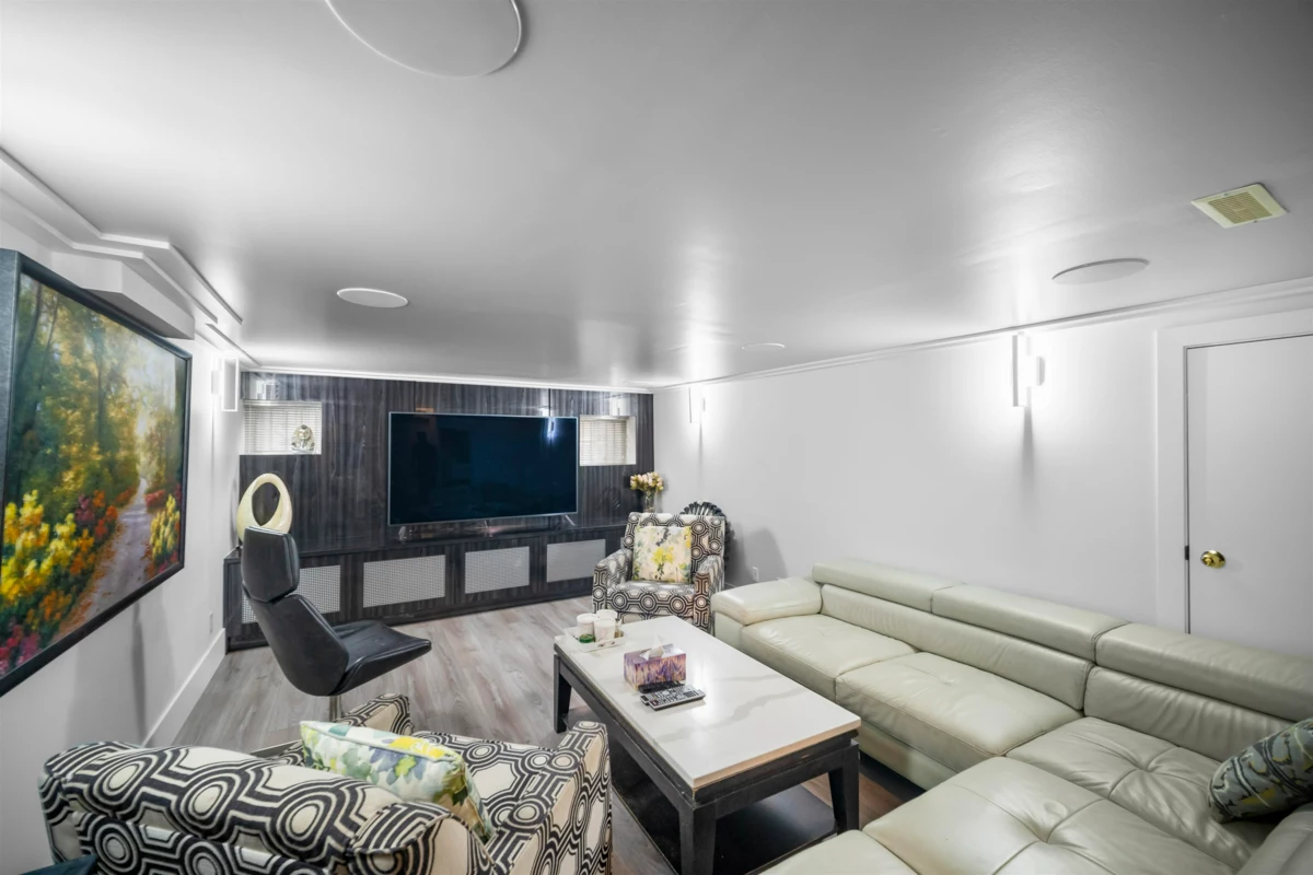 Walk-In Closet Photo of 6978 Mckinnon Street, Vancouver, BC