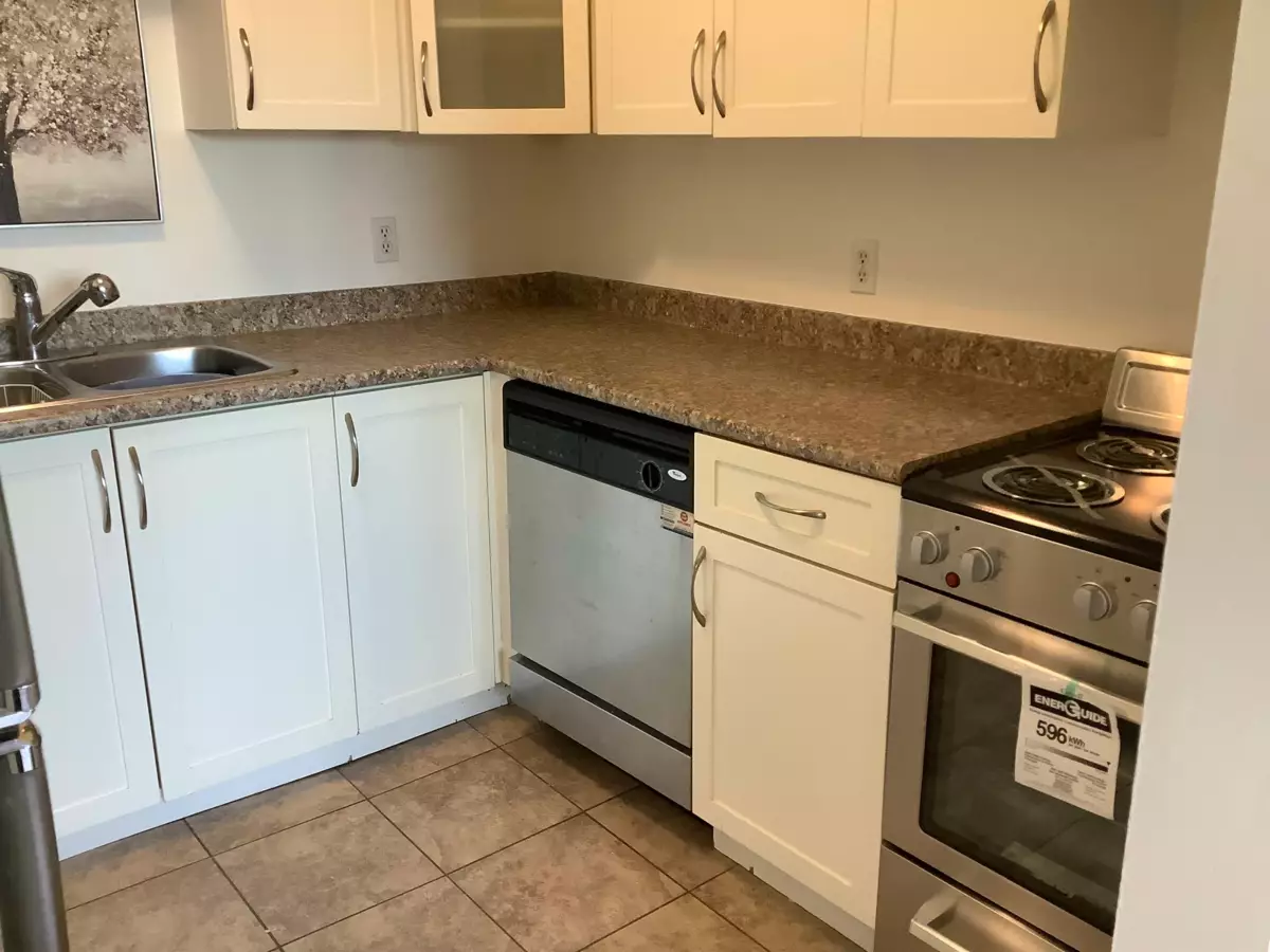 Guest Bathroom Photo of 301 16 Lakewood Drive, Vancouver, BC