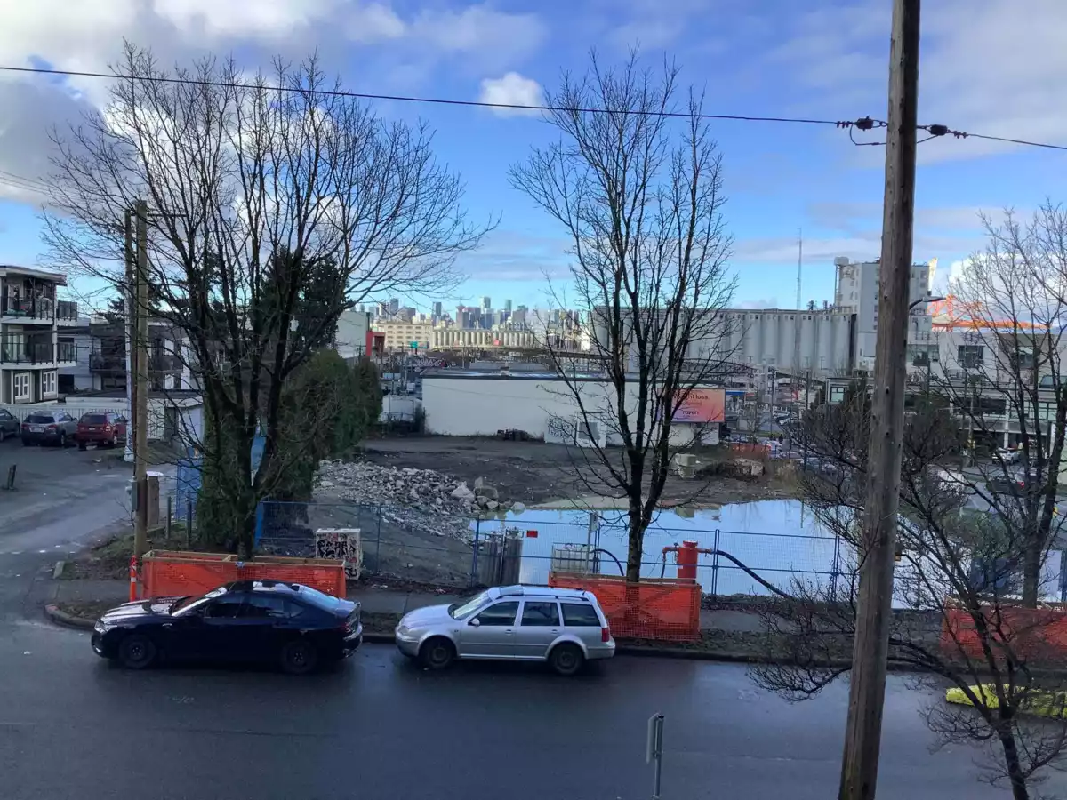 Outdoor Patio Photo of 301 16 Lakewood Drive, Vancouver, BC