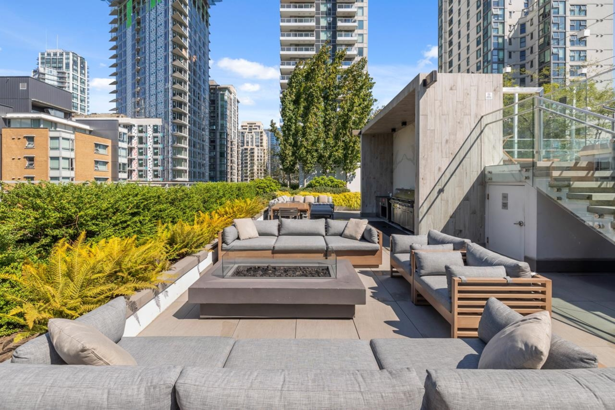 Backyard Photo of 201 499 Pacific Street, Vancouver, BC