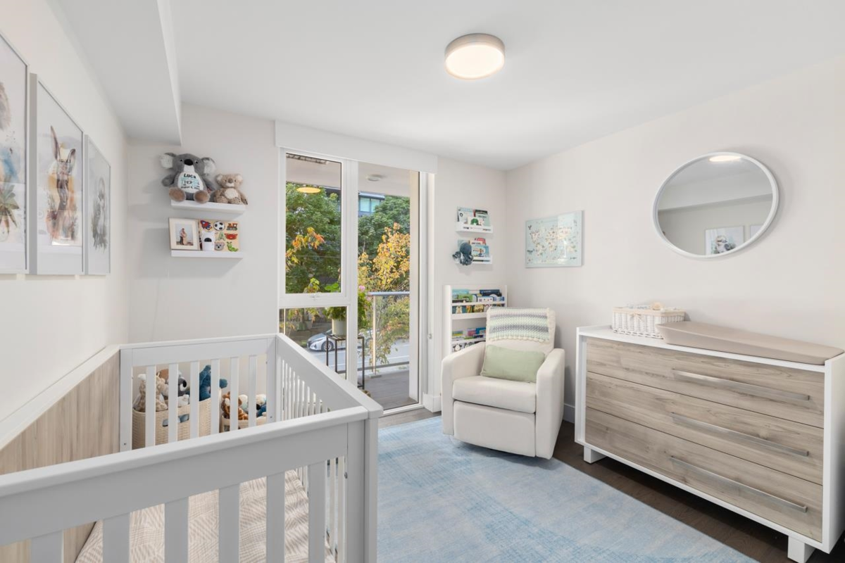 Basement Recreation Room Photo of 201 499 Pacific Street, Vancouver, BC