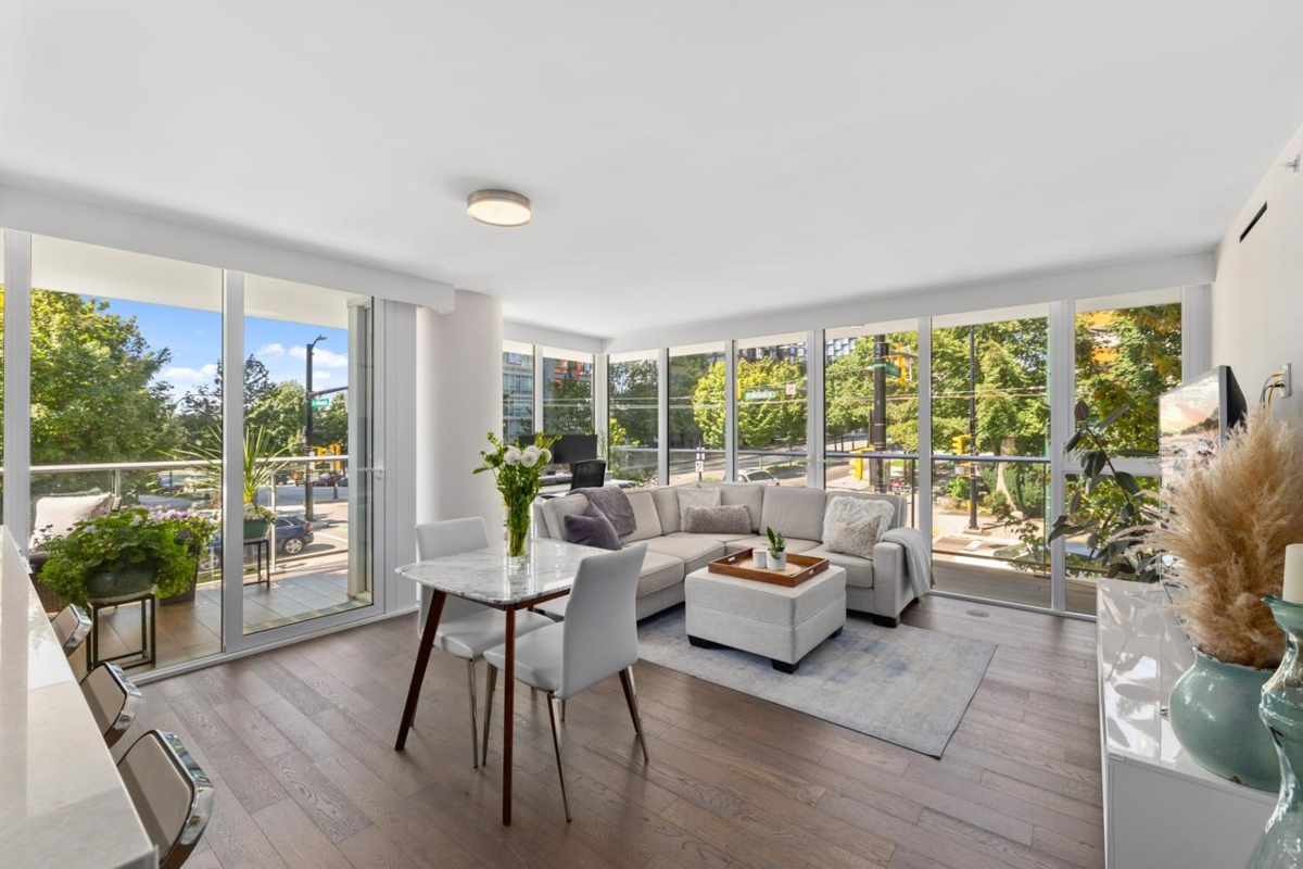 Dining Area Photo of 201 499 Pacific Street, Vancouver, BC