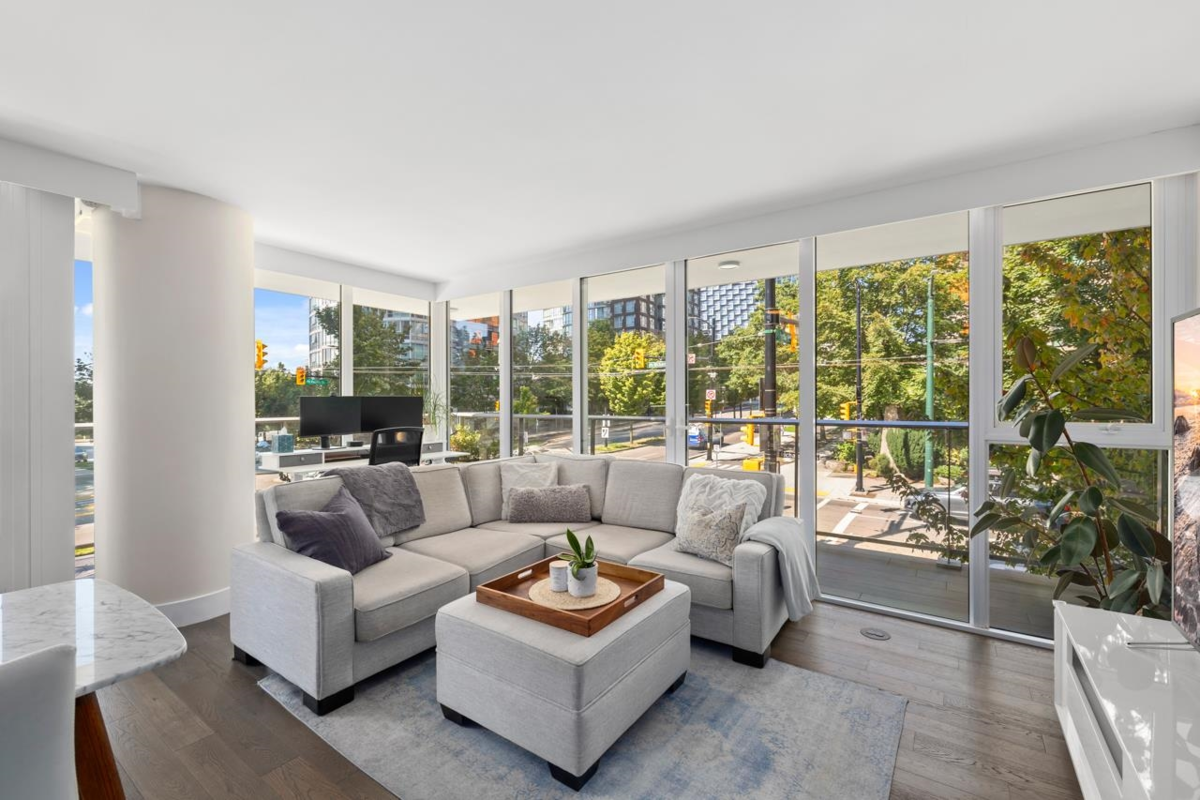 Kitchen Photo of 201 499 Pacific Street, Vancouver, BC