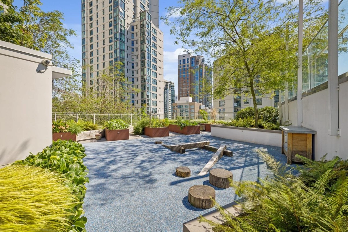 Swimming Pool Photo of 201 499 Pacific Street, Vancouver, BC