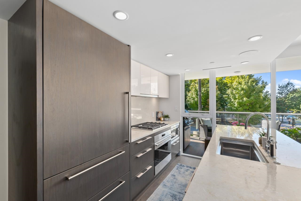 Walk-In Closet Photo of 201 499 Pacific Street, Vancouver, BC