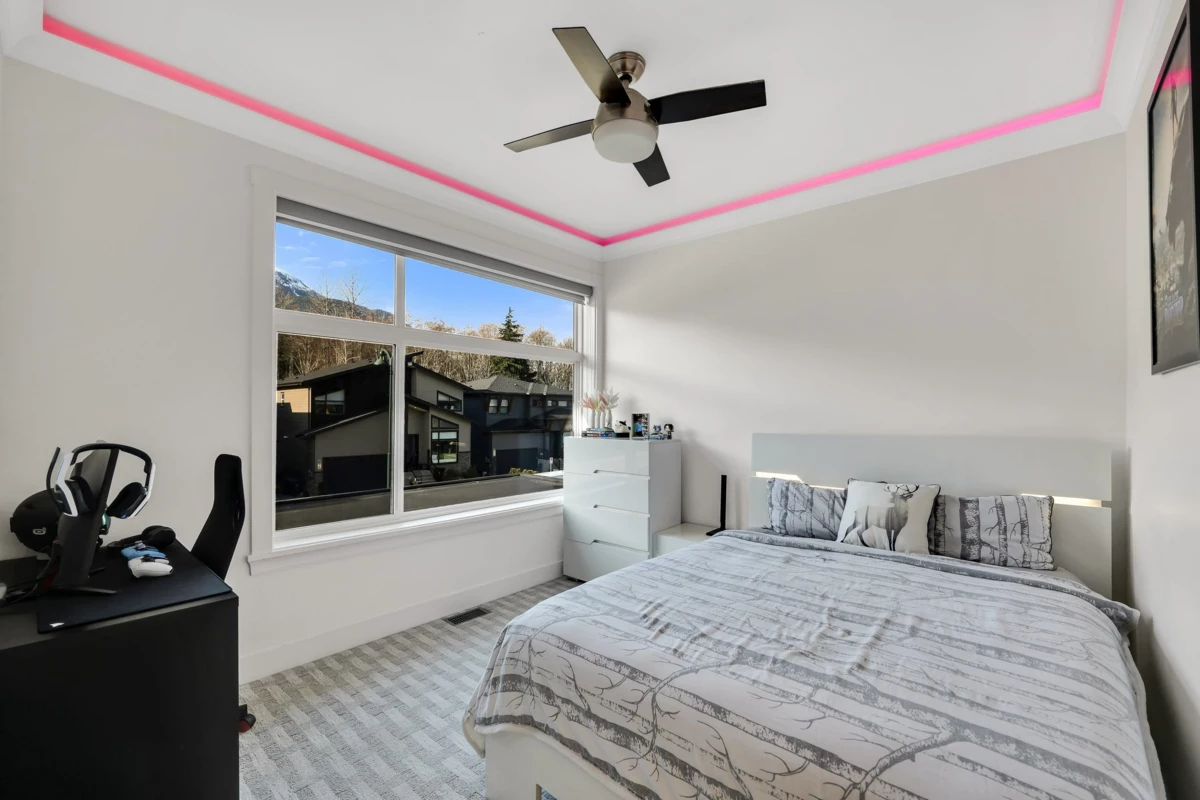 Basement Recreation Room Photo of 39404 Cardinal Drive, Squamish, BC