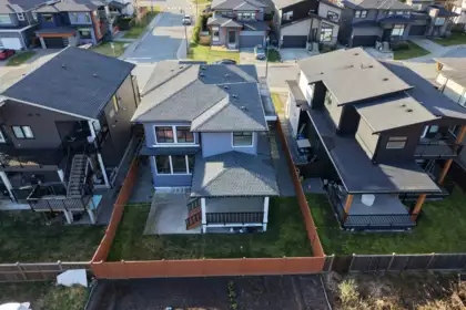 39404 Cardinal Drive, Squamish, BC, Brennan Center — 4 bed single family residence for sale