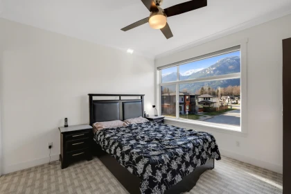 Guest Bathroom Photo of 39404 Cardinal Drive, Squamish, BC