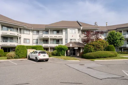 237 2451 Gladwin Rd Road, Abbotsford, BC, Abbotsford — Apartment/Condo for sale