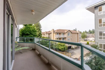 Garden / Landscaping Photo of 237 2451 Gladwin Rd Road, Abbotsford, BC