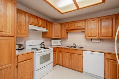 Loft / Bonus Room Photo of 237 2451 Gladwin Rd Road, Abbotsford, BC