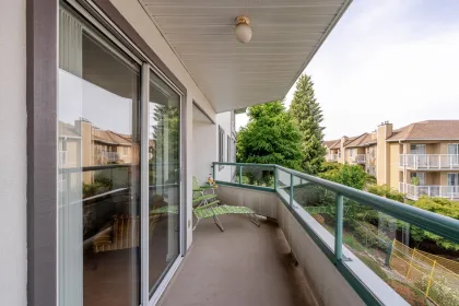 Swimming Pool Photo of 237 2451 Gladwin Rd Road, Abbotsford, BC