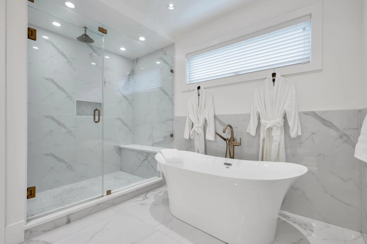 Basement Recreation Room Photo of 1038 Stevens Street, White Rock, BC