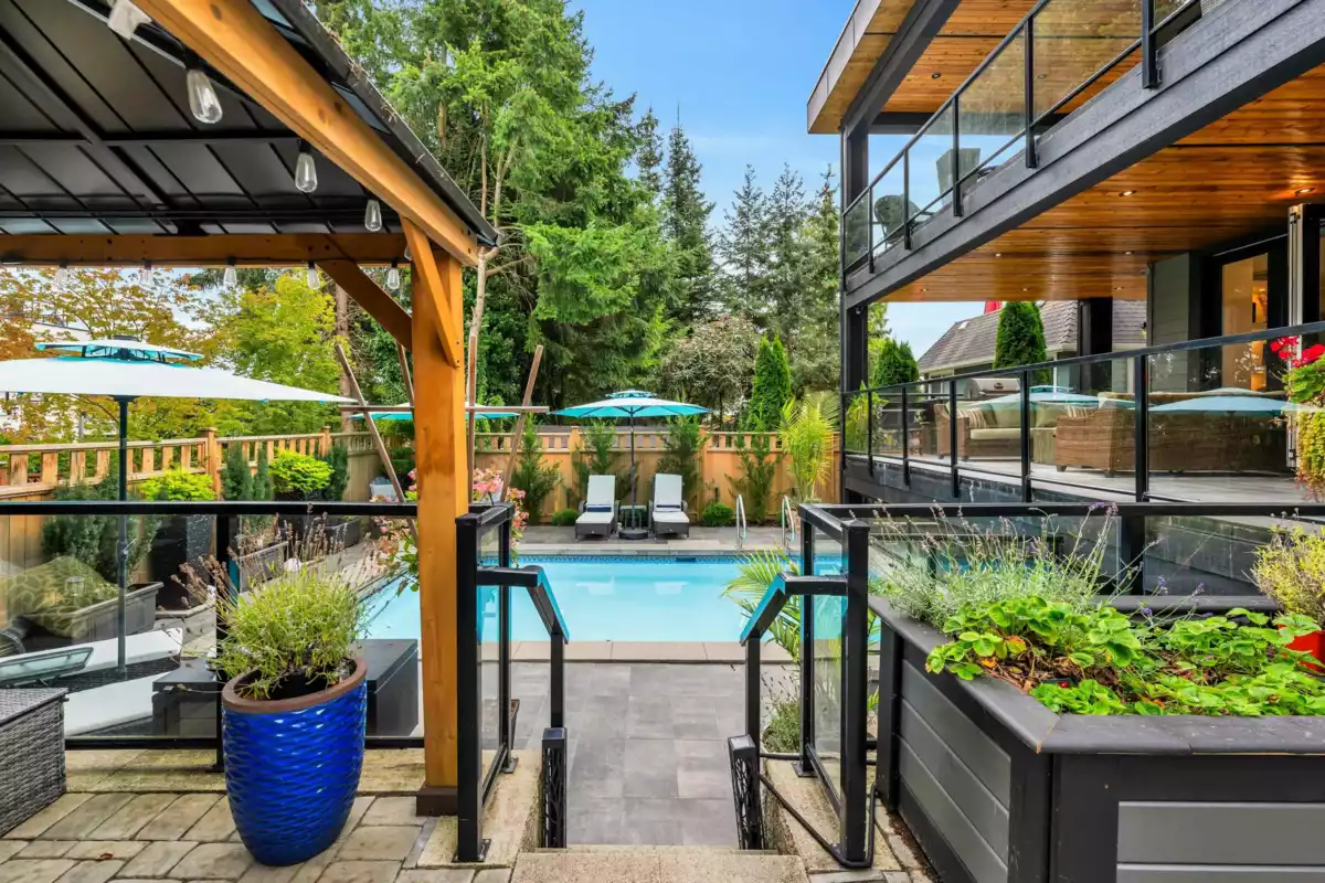 Community Amenities Photo (Clubhouse) of 1038 Stevens Street, White Rock, BC