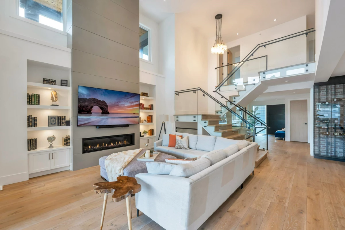 Living Room Photo of 1038 Stevens Street, White Rock, BC