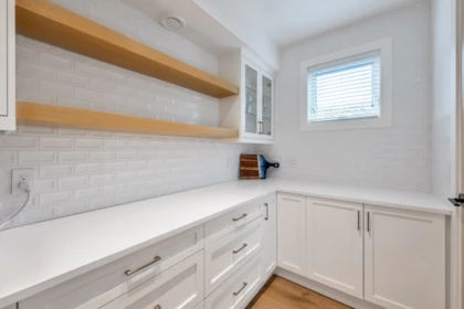 Primary Bathroom Photo of 1038 Stevens Street, White Rock, BC