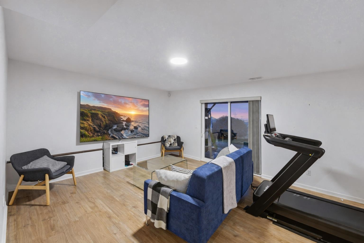 Hot Tub / Spa Photo of 4 Hickory Drive, Port Moody, BC