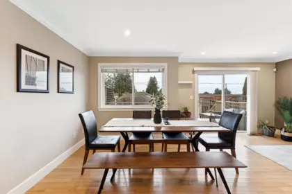 353 E 5th Street, North Vancouver, BC, North Vancouver — Half Duplex for sale