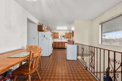 Breakfast Nook Photo of 4240 Dundas Street, Burnaby, BC