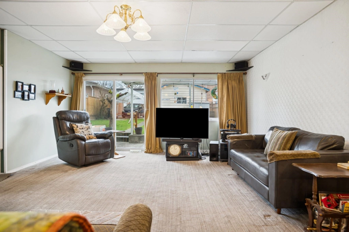 Bedroom 2 Photo of 8264 14th Avenue, Burnaby, BC