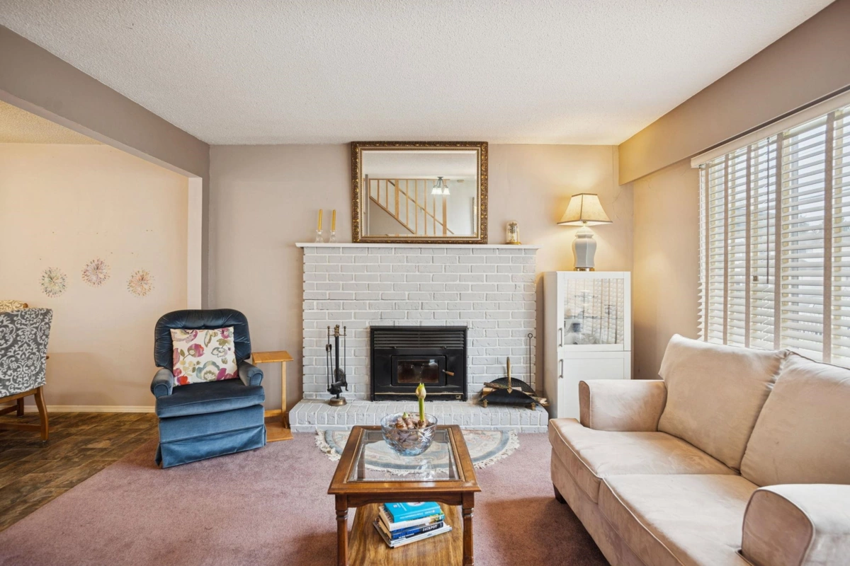 Family Room Photo of 8264 14th Avenue, Burnaby, BC