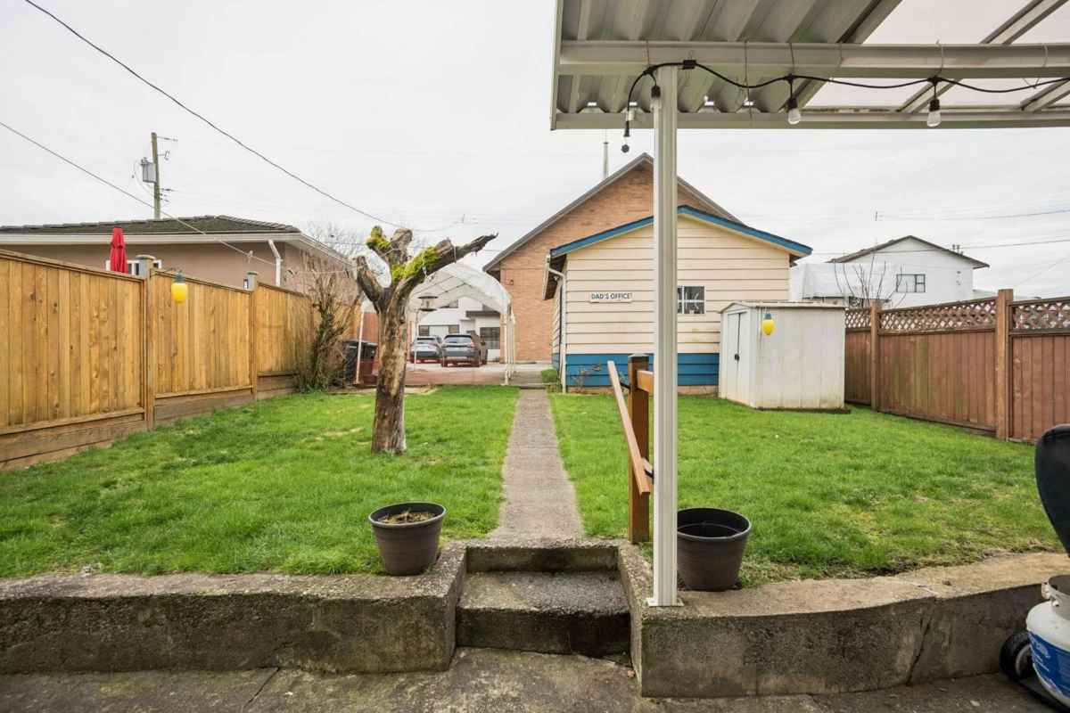 Outdoor Deck Photo of 8264 14th Avenue, Burnaby, BC