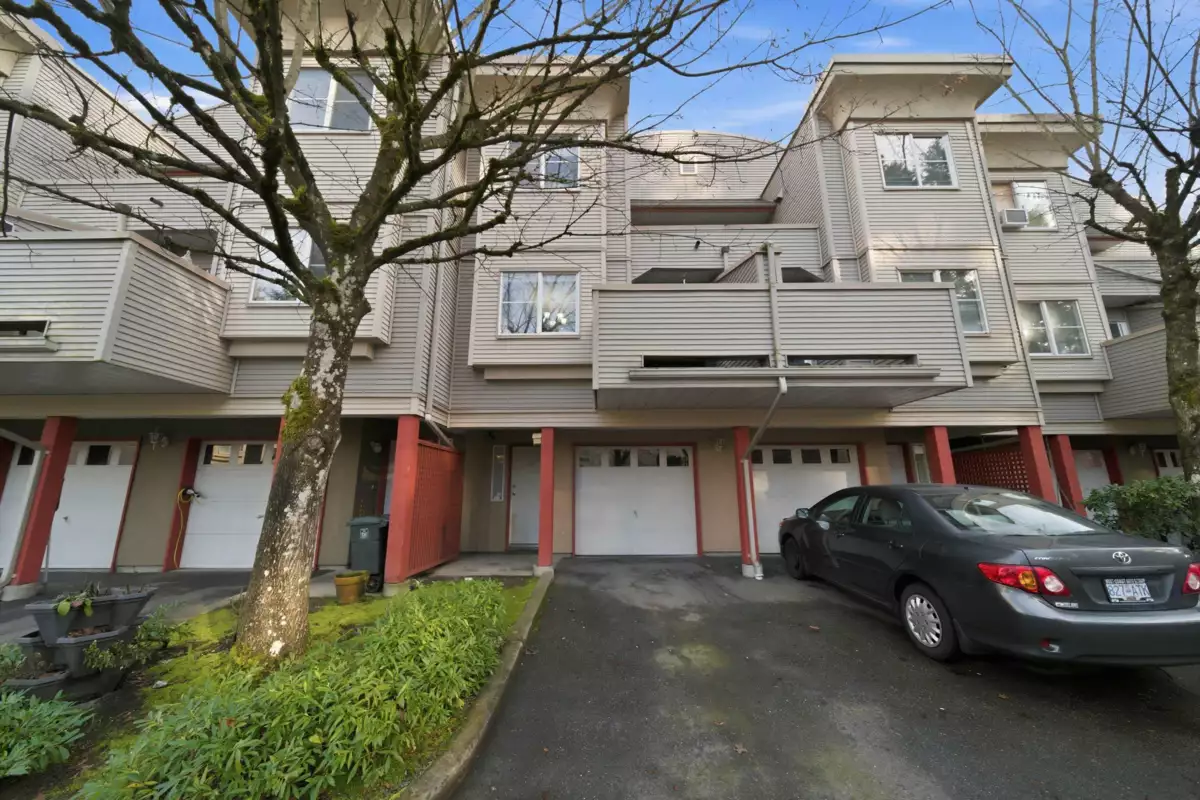 Exterior Front Photo of 4 12449 191 Street, Pitt Meadows, BC