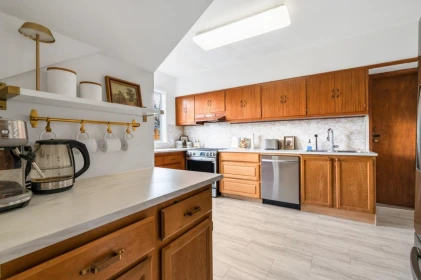 1311 Nanaimo Street, New Westminster, BC