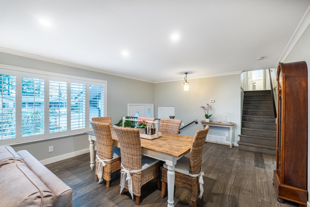 Breakfast Nook Photo of 18883 120 Avenue, Pitt Meadows, BC