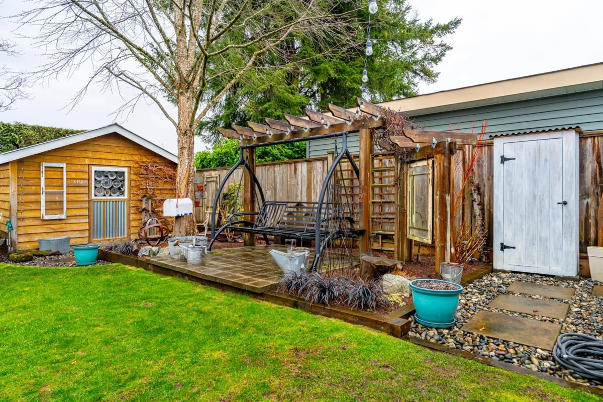 Neighborhood Park Photo Near 18883 120 Avenue, Pitt Meadows, BC