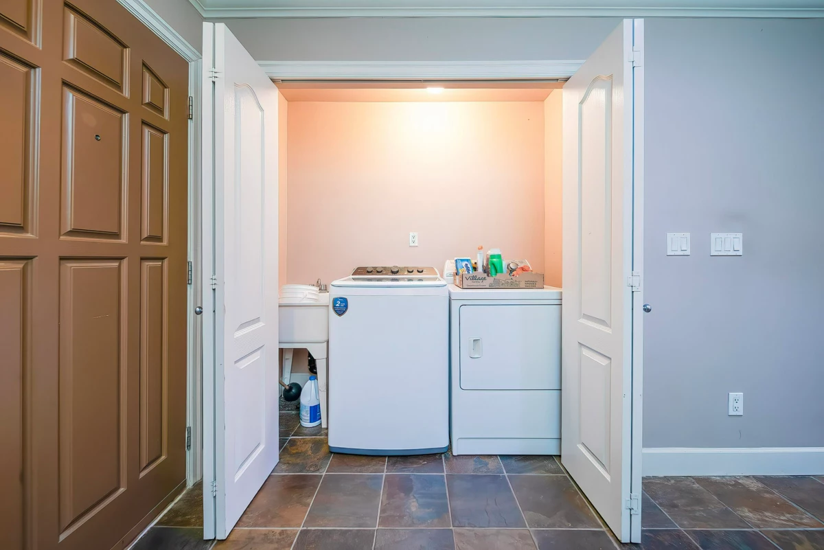 Dining Area Photo of 7987 13th Avenue, Burnaby, BC