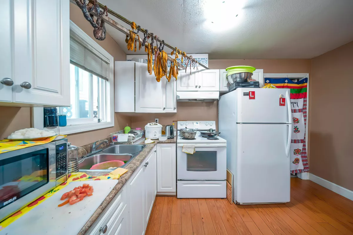 Garden / Landscaping Photo of 7987 13th Avenue, Burnaby, BC