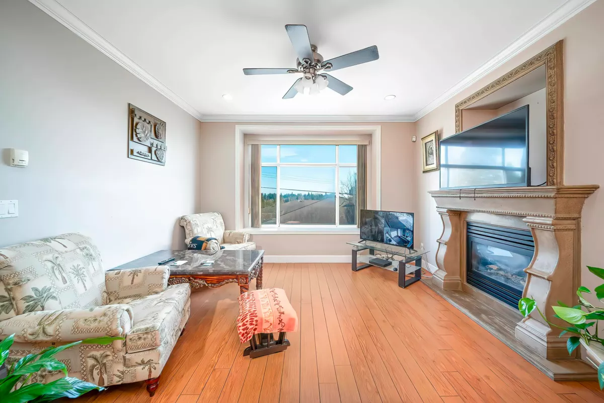 Pantry Photo of 7987 13th Avenue, Burnaby, BC