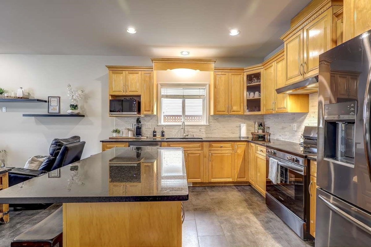 Basement Recreation Room Photo of 6842 184th Street, Surrey, BC