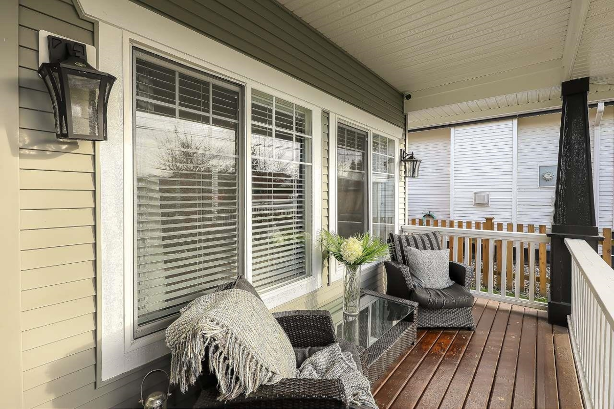 Family Room Photo of 6842 184th Street, Surrey, BC