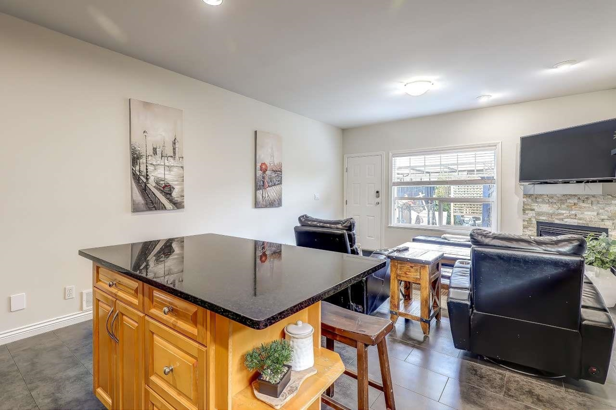 Office / Den Photo of 6842 184th Street, Surrey, BC