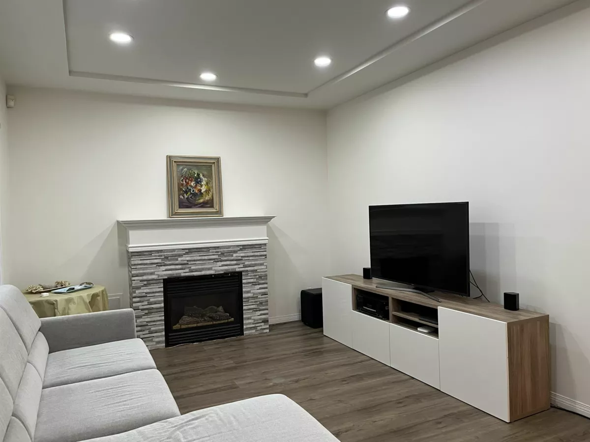 Walk-In Closet Photo of 6080 Richards Drive, Richmond, BC